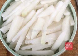 酸辣萝卜的做法图解2