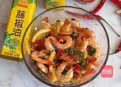 酸辣柠檬虾的做法图解8
