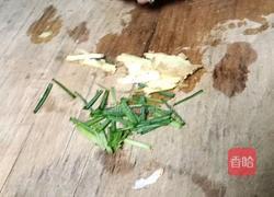 香肠炒藕片的做法图解4