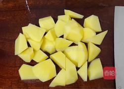 酱焖土豆的做法图解1