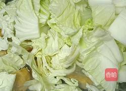 白菜炖肉圆子的做法图解6