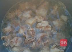 西红柿炖牛腩的做法图解2