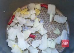 西红柿炖牛腩的做法图解3