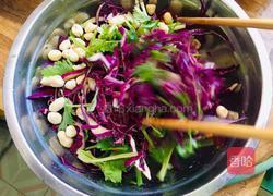 凉拌花生香芹紫甘蓝的做法图解6