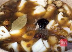 猪肉炖莲藕的做法图解11