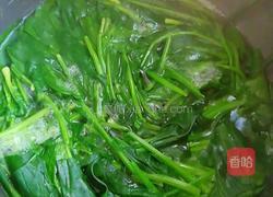 麻酱菠菜的做法图解1