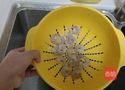 虾仁豆腐煲的做法图解1