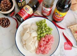 红烧豆角年糕的做法图解1