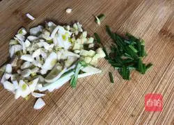 Illustration of Two Dragons Playing with Pearls 3