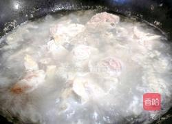 海带排骨汤的做法图解3