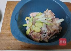冬菇蒸滑鸡的做法图解3