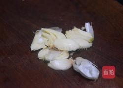 香肠炒西蓝花的做法图解4