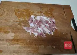 Illustration of how to make braised bean rolls 3