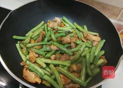 豆角焖卷子的做法图解7