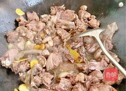 清远农家焖乌鬃鹅的做法图解4