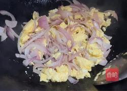 鸡蛋炒洋葱的做法图解9