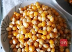 自制菠萝玉米罐头（食品储存有新招）的做法图解1