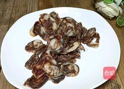 香肠炒黄瓜的做法图解1