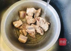 排骨炖酸菜的做法图解5