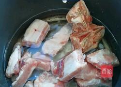 红烧排骨的做法图解1