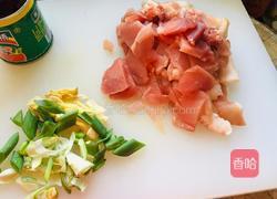 黄豆芽芹菜土豆卤面的做法图解2