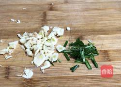 胡萝卜包菜炒鸡蛋的做法图解3