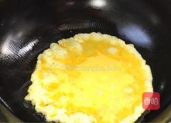 胡萝卜包菜炒鸡蛋的做法图解5