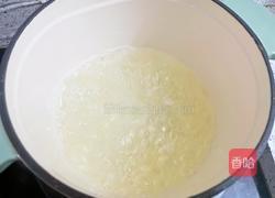 银耳奶冻的做法图解5