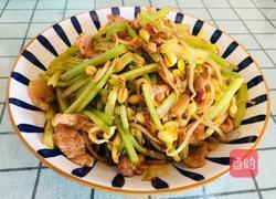 香芹黄豆芽炒肉片的做法图解8
