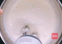 圣诞树纸杯蛋糕的做法图解1