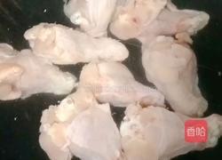 红烧鸡翅根的做法图解1