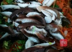 创意菜谱 胡萝卜香菇牛肉包的做法图解5