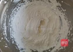 草莓抱抱卷的做法图解10