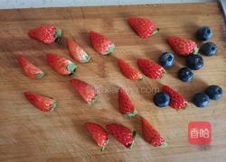 草莓抱抱卷的做法图解12
