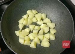 五花肉蒸土豆的做法图解7