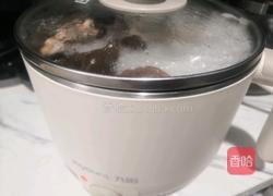 滋阴补血墨鱼汤的做法图解5