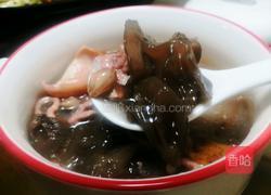 滋阴补血墨鱼汤的做法图解10