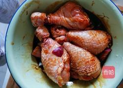 手抓饼鸡腿包的做法图解1