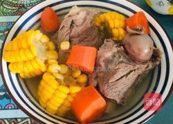 玉米胡萝卜大骨汤的做法图解8