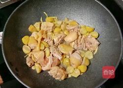板栗蒸鸡腿的做法图解12