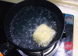 骨汤竹升面的做法图解7