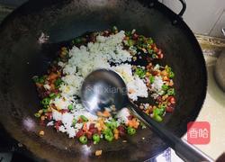 香肠炒米饭的做法图解6