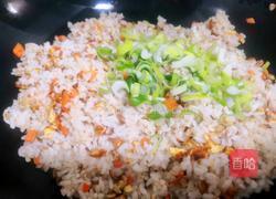 胡萝卜葱花炒饭的做法图解9
