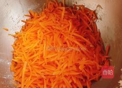 胡萝卜炸丸子的做法图解2