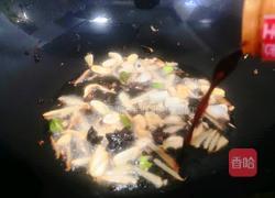 杏鲍菇炒肥肠的做法图解6