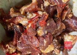 辣椒炒肉解馋下饭菜的做法图解3