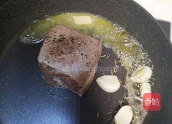 惠灵顿牛排的做法图解2