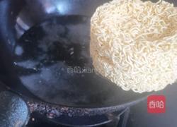 雪碧柠檬方便面的做法图解4