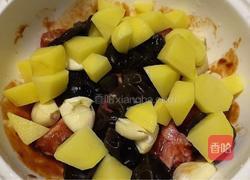 土豆烤排骨的做法图解6