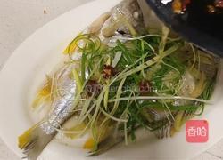 葱香蒸鱼的做法图解8